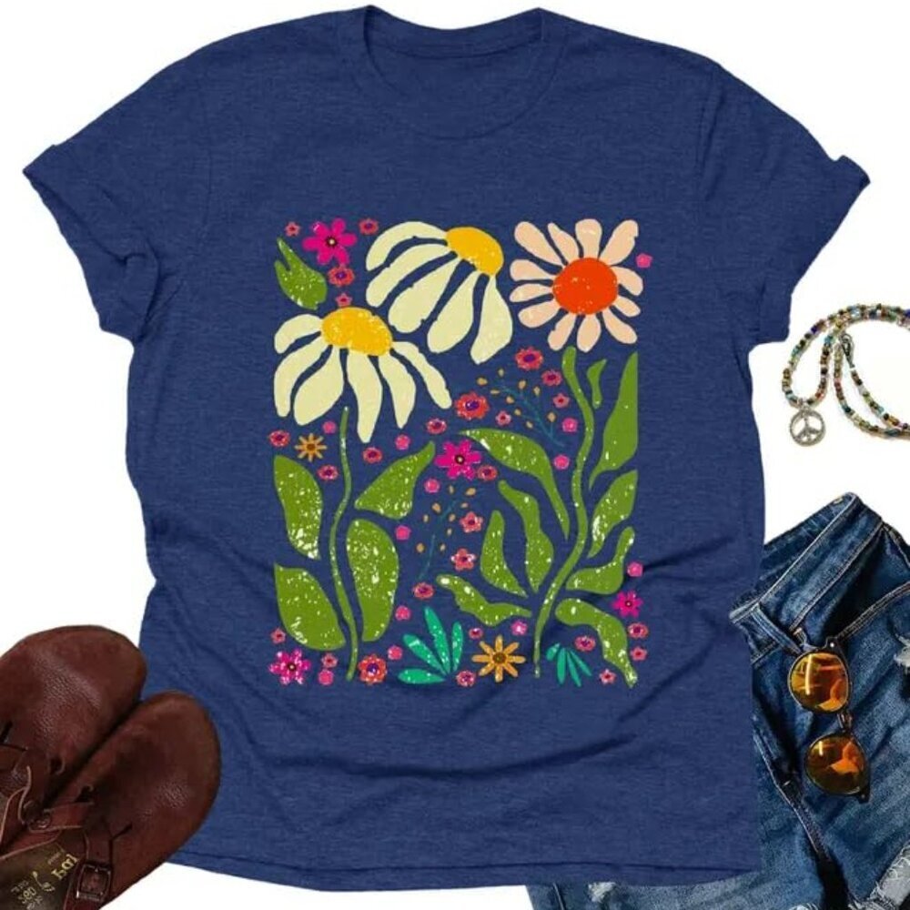 Vintage Floral Graphic Tee Boho Cottagecore Short Sleeve Top Women's T-Shirt
